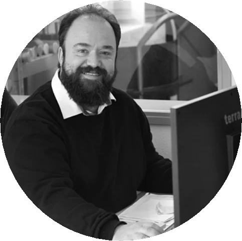 Leonhard Prazisionsteile 1 | CAD/CAM Programmiersoftware für CNC Maschinen und Industrieroboter